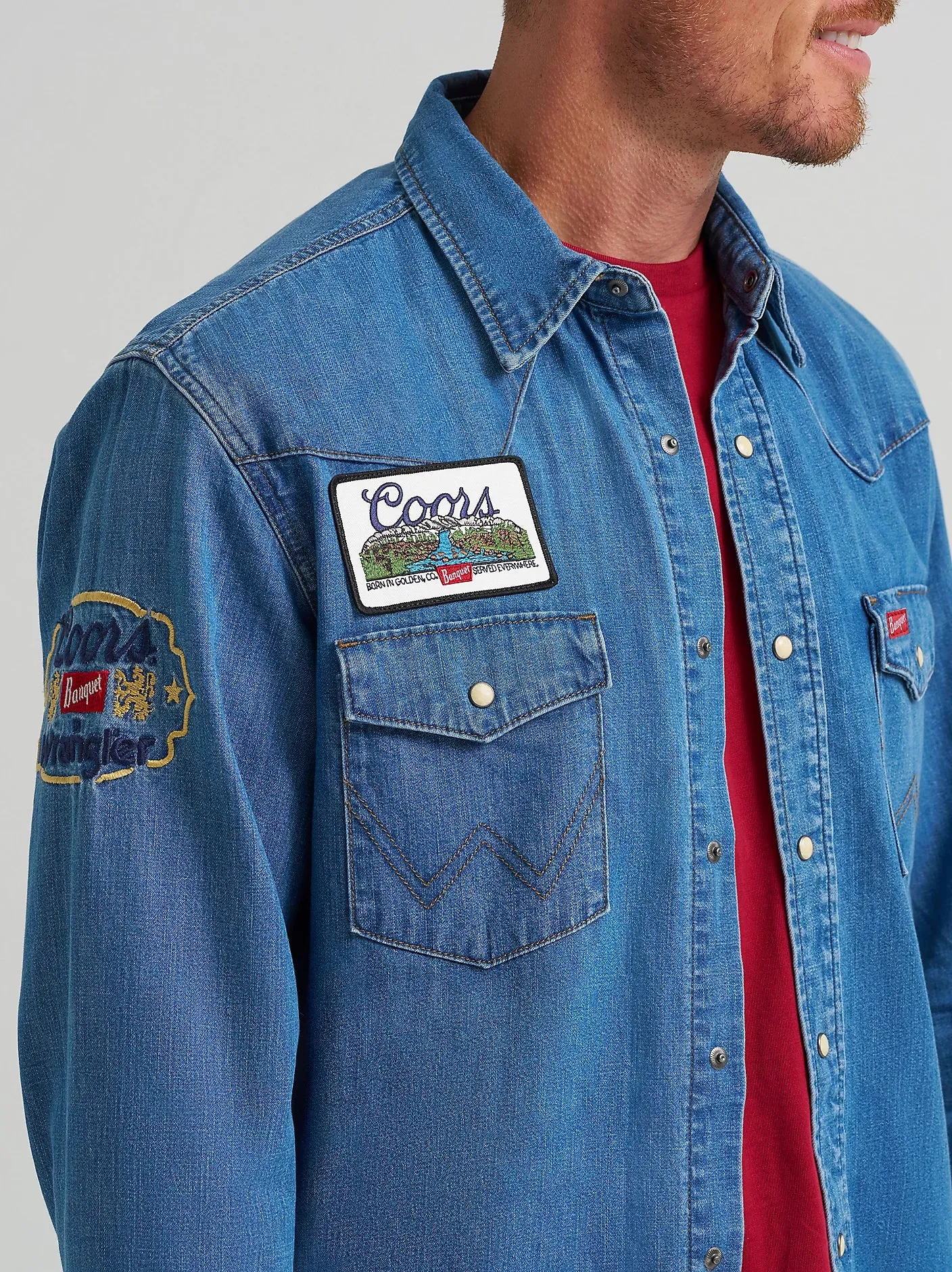 Wrangler x Coors Men's L/S Denim Shirt in Golden Blue Cozy and Fashionable